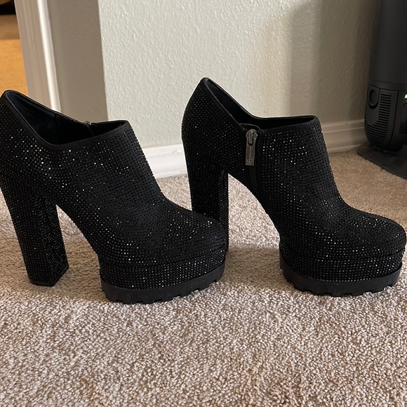 Black Jessica Simpson booties - Picture 1 of 5